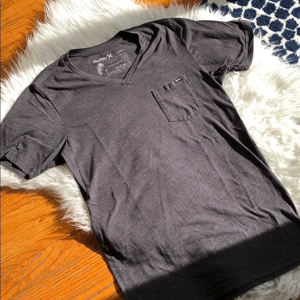 Hurley men’s pocket v-neck t-shirt